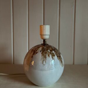 Bordlampe i Marmorert Keramikk